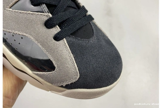 Jordan 6 WMNS “Tech Air Jordan-6 Chrome 0303